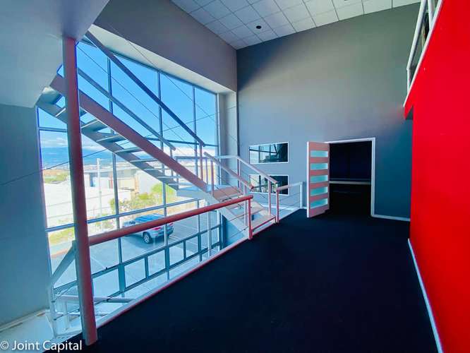 Alquiler Ofibodega 340 m² con Mezzanine en Oficentro en Escazú - Imagen 11