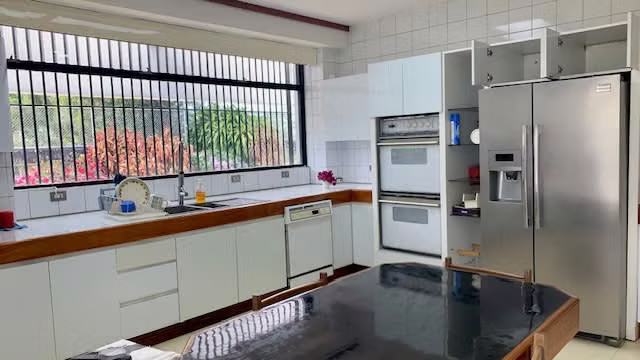 Venta Casa en Heredia Ciudad Cariari | Frente a la Cancha de Golf | 1.200 m² de Terreno