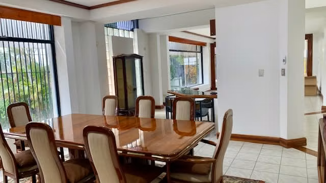 Venta Casa en Heredia Ciudad Cariari | Frente a la Cancha de Golf | 1.200 m² de Terreno