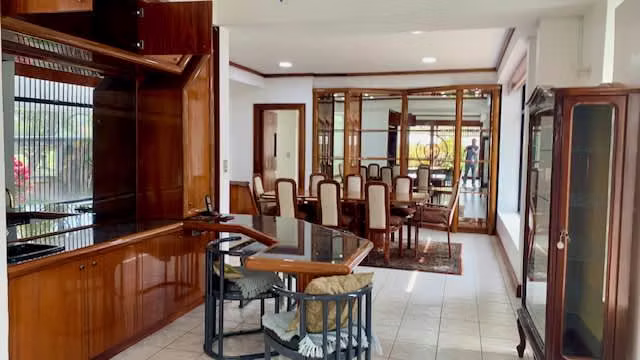 Venta Casa en Heredia Ciudad Cariari | Frente a la Cancha de Golf | 1.200 m² de Terreno