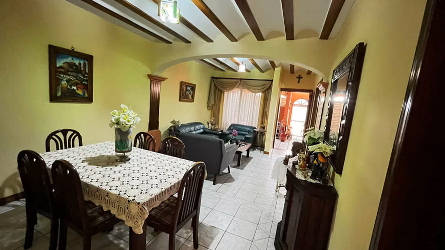 Venta de casa en Curridabat, José María Zeledón