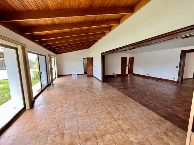 ALQUILER AMPLIA CASA UNA SOLA PLANTA - GUAYABOS - CURRIDABAT - Imagen 5