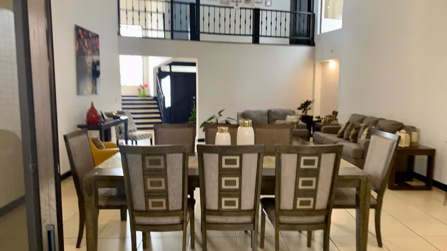 Venta Casa de Lujo en Heredia Cariari | Terraza y 4 Habitaciones | Elegancia Confort y Privacidad - Imagen 6