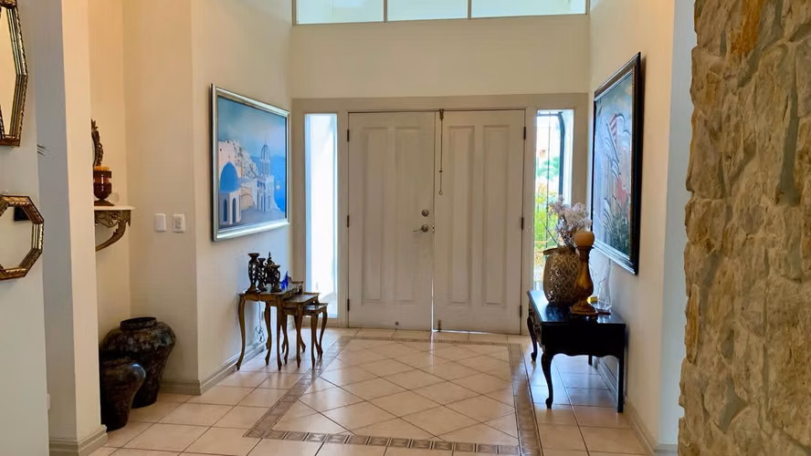 Venta Casa en Heredia Belén Cariari | 6 Parqueos y Amplio Jardín | Una Planta - Imagen 5