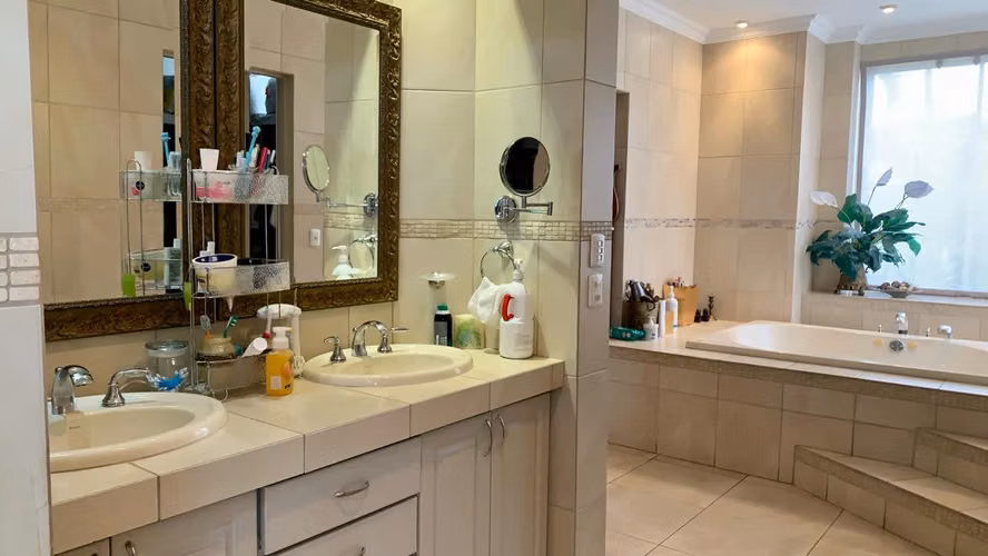 Venta Casa en Heredia Belén Cariari | 6 Parqueos y Amplio Jardín | Una Planta - Imagen 20