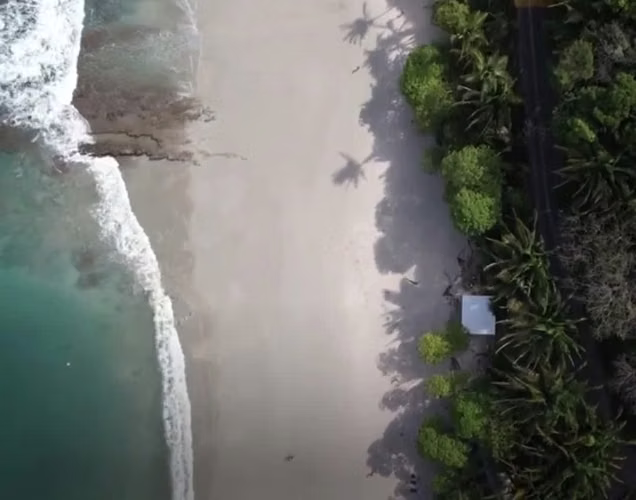 Punta Leona Condominio lote hasta para 16 apartamentos…..a 1h de San Jose