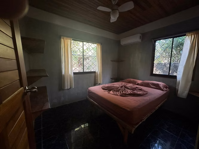 SE VENDE PROPIEDAD COMERCIAL HOSPEDAJE EN SANTA TERESA, CÓBANO