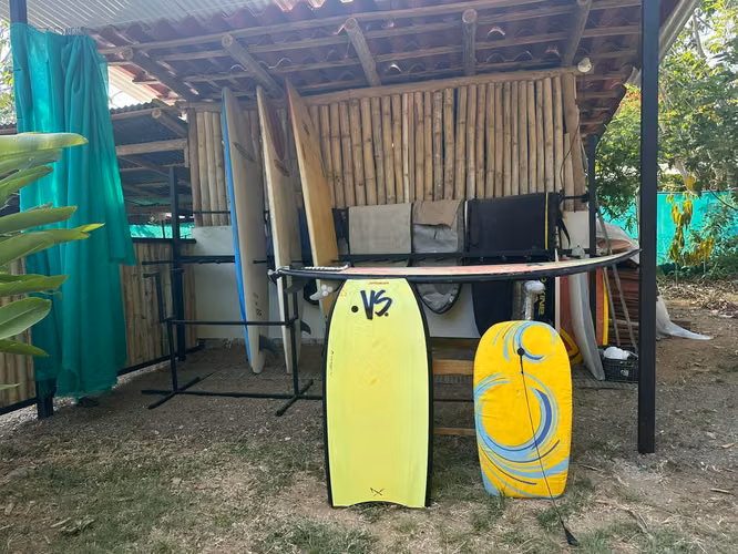 SE VENDE PROPIEDAD COMERCIAL HOSPEDAJE EN SANTA TERESA, CÓBANO