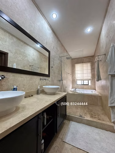 VENTA DE CASA EN CONDOMINIO EN ESCAZÚ - Imagen 7