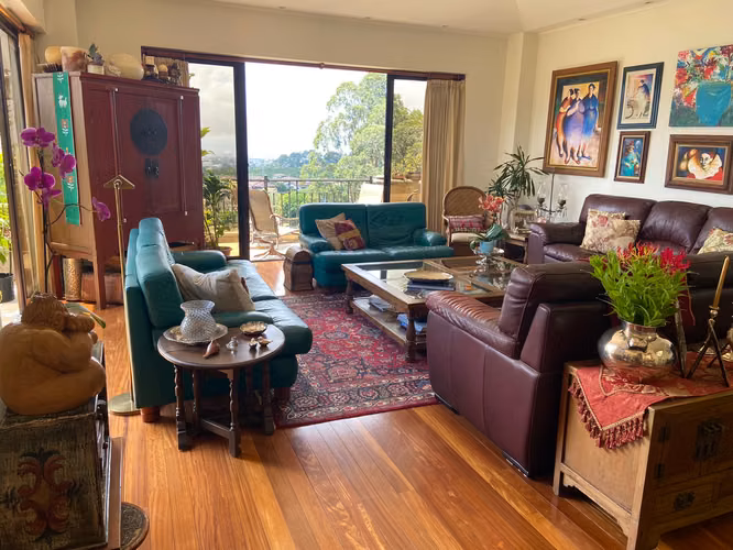 Venta de apartamento Penthouse en el este de la ciudad de San Jose Costa Rica CURRIDABAT
