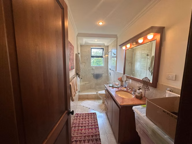 Venta de apartamento Penthouse en el este de la ciudad de San Jose Costa Rica CURRIDABAT