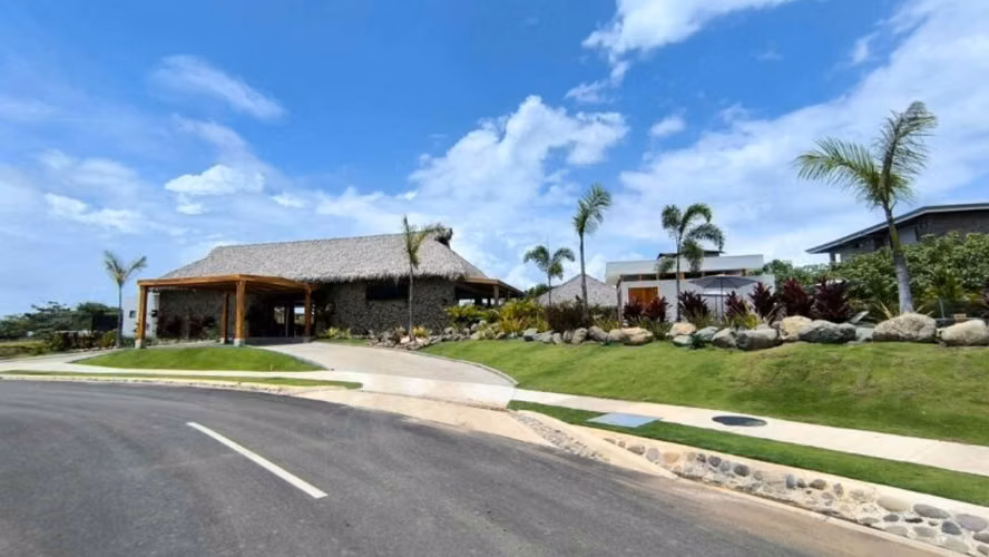 Venta de lote en Playa Hermosa Jacó
