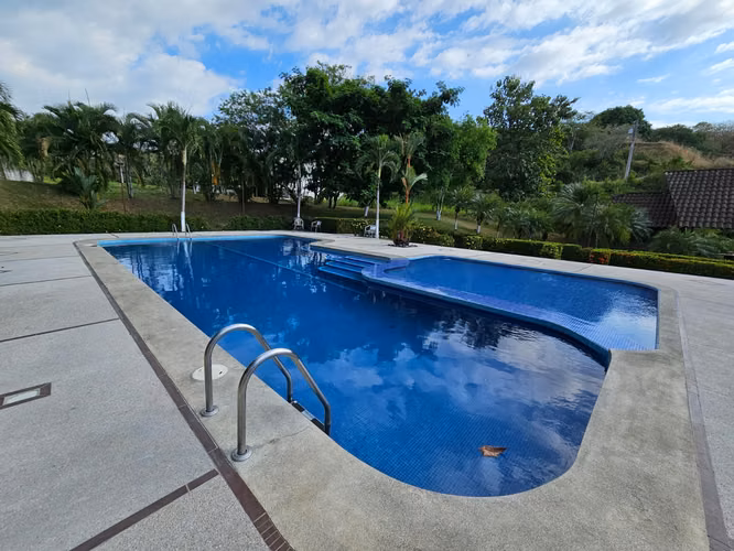 Lote de Playa condominio Villa Leona Punta Leona…a 1h de San Jose