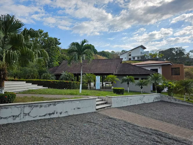 Lote de Playa condominio Villa Leona Punta Leona…a 1h de San Jose
