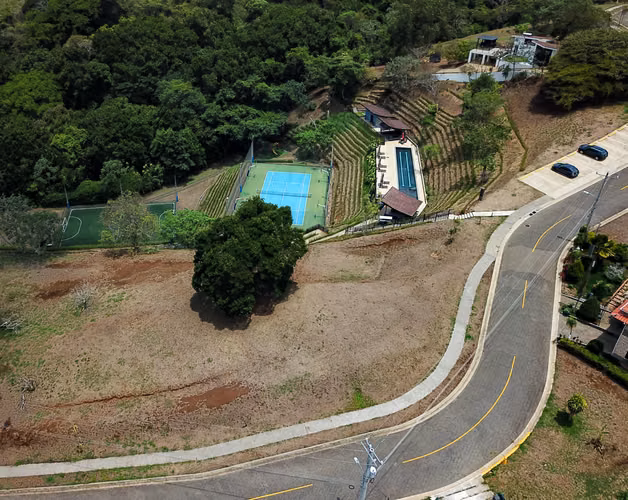 Venta/ Lote cerca áreas comunes, cerca de Z. Franca Evolution Grecia - Imagen 6