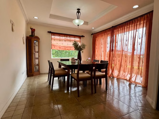 Venta de Casa en San Isidro Heredia
