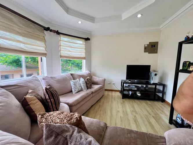 Venta de Casa en San Isidro Heredia