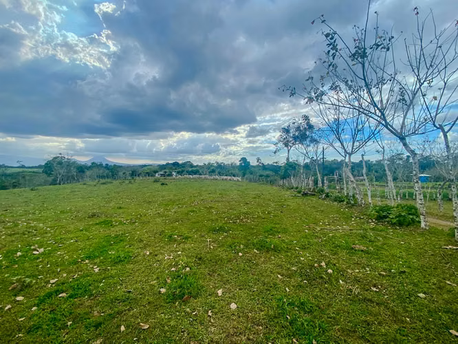 LOTE EN VENTA, ALAJUELA, SAN CARLOS, VISTA AL VOLCAN - Imagen 11
