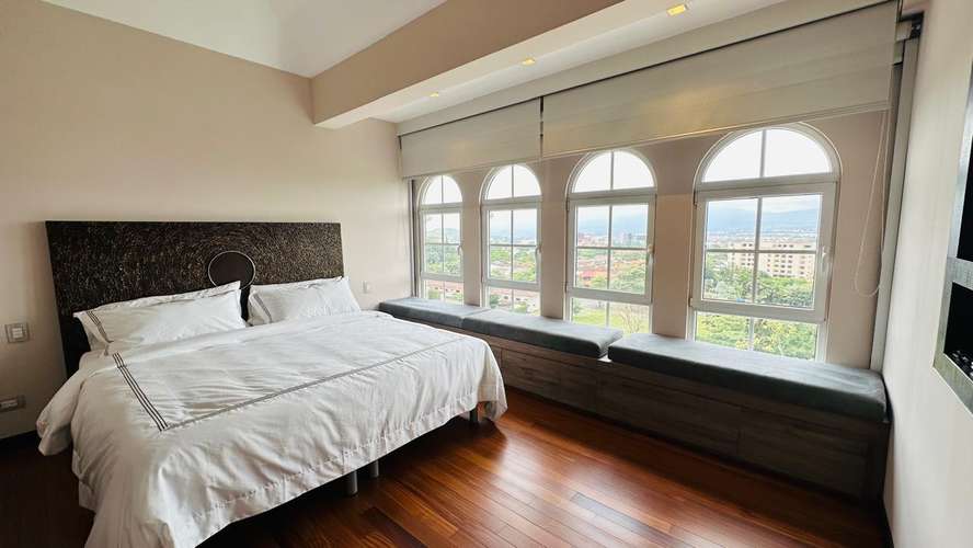 Alquiler de Penthouse en San Rafael de Escazu