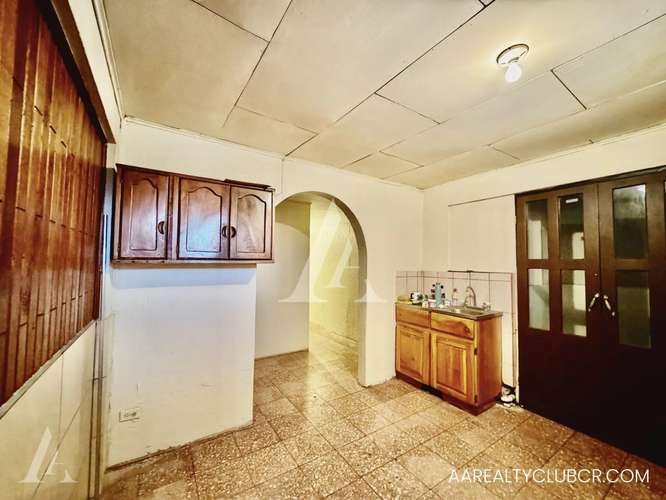 La Colina, Curridabat – Casa y Apartamento de una Planta con Uso Mixto - Imagen 8