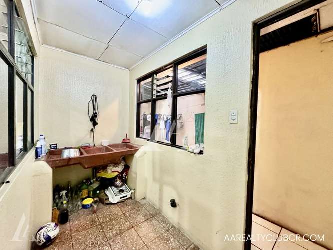 La Colina, Curridabat – Casa y Apartamento de una Planta con Uso Mixto - Imagen 17