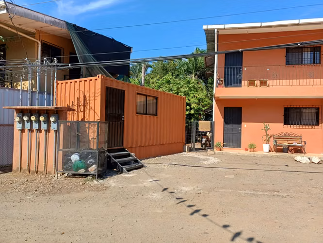 8 apartamentos amoblados y equipados a metros de Playa Tamarindo, Guanacaste.