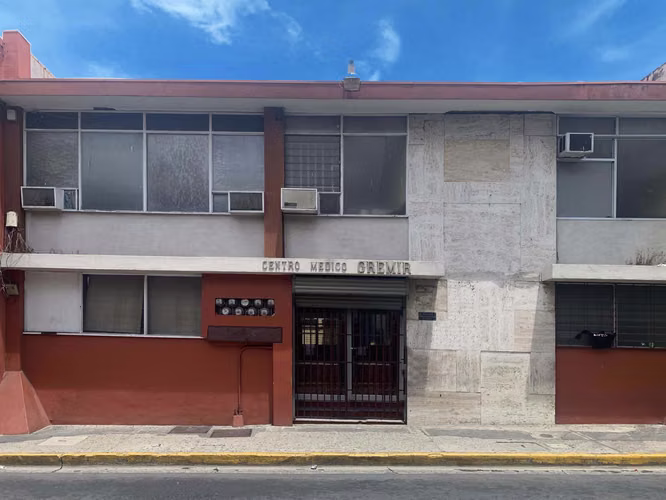 Venta de edificio comercial de 2 plantas en Catedral, San José - Imagen 2
