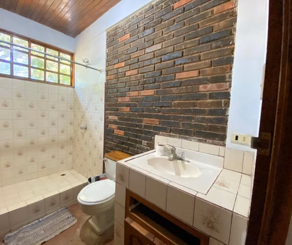 FINCA CON 2 PROPIEDADES EN TURRUBARES Y VISTA A LA 27
