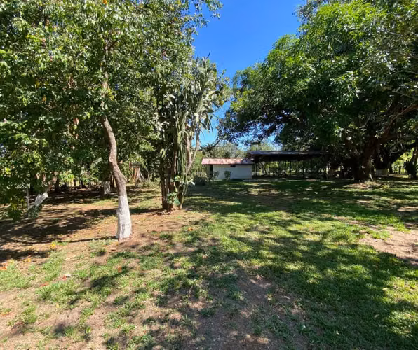 FINCA CON 2 PROPIEDADES EN TURRUBARES Y VISTA A LA 27