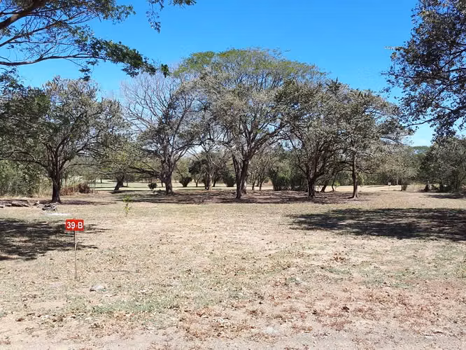 Se vende lote frente a campo de Golf en Guanacaste - Imagen 7