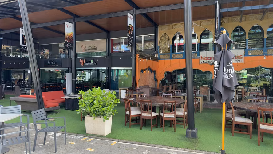 Locales comerciales y para restaurante en Momentum Lindora