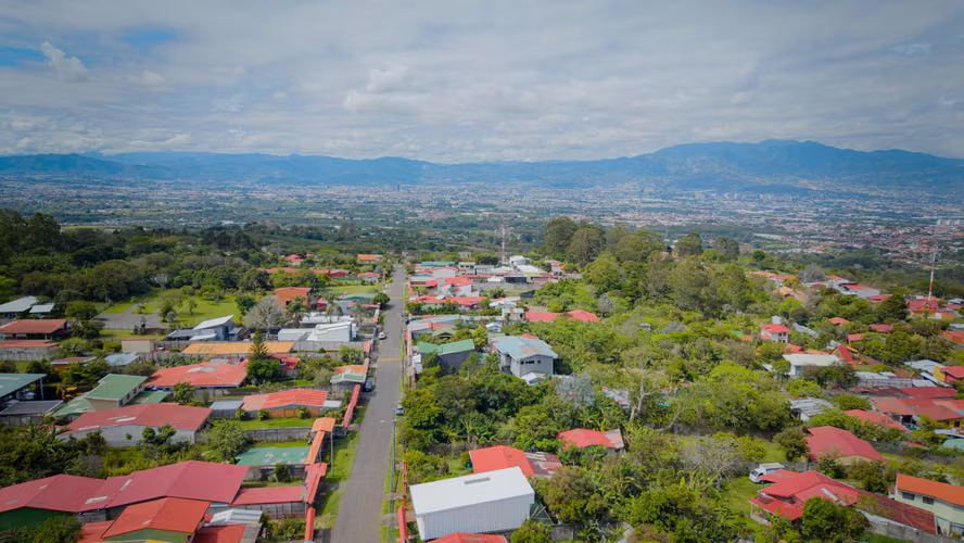 Se Vende Casa en San Rafael de Heredia, Concepción
