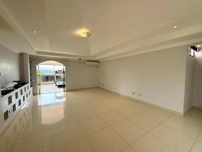 SE VENDE O SE ALQUILA CASA EN LA GUÁCIMA