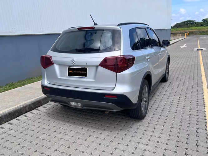 SUZUKI VITARA 4X4 2024