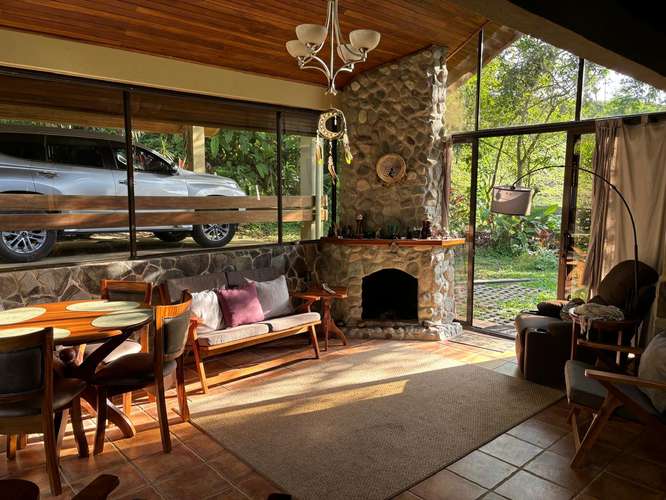 Casa en venta en San Ramon, amueblada, con chimenea y amplias zonas verdes - Imagen 4