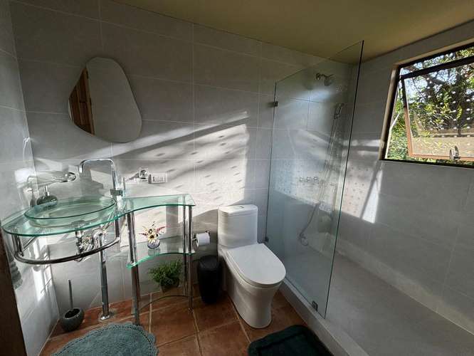 Casa en venta en San Ramon, amueblada, con chimenea y amplias zonas verdes - Imagen 10