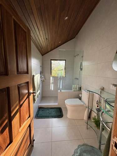 Casa en venta en San Ramon, amueblada, con chimenea y amplias zonas verdes - Imagen 11