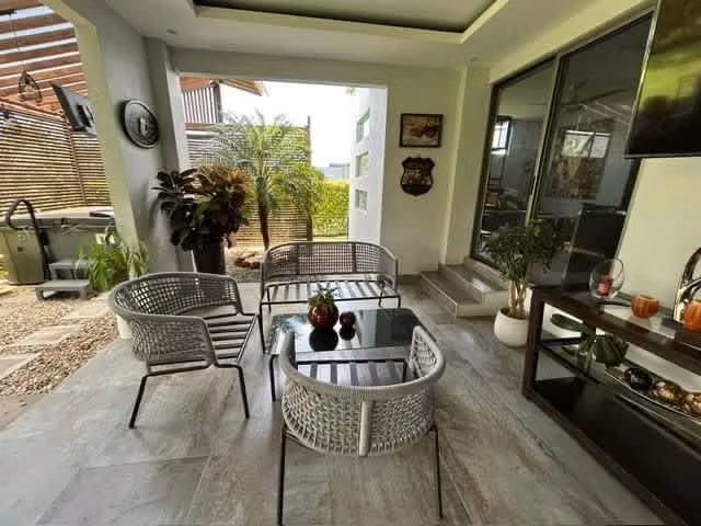 SE VENDE AMPLIA CASA EN EXCLUSIVO CONDOMINIO (GUÁCIMA, ALAJUELA) - Imagen 5
