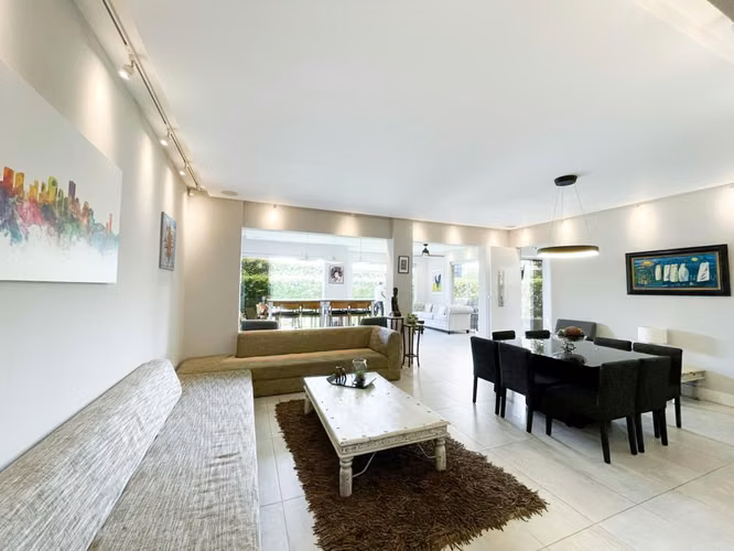 SE ALQUILA AMPLIA CASA EN CONDOMINIO EN ESCAZÚ - Imagen 9