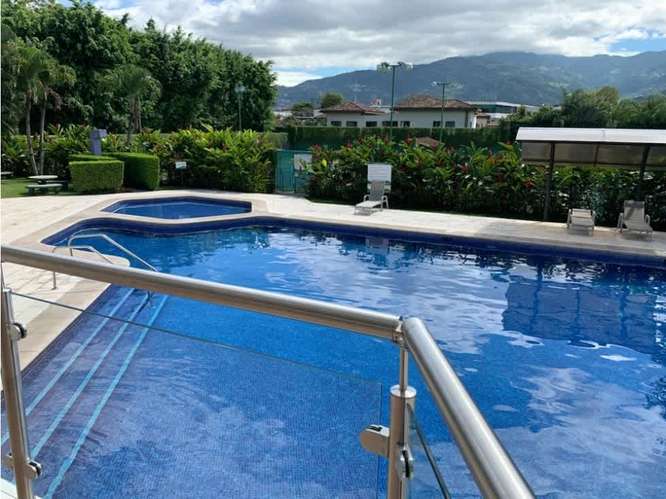 Bosques de Lindora, Santa Ana. Preciosa residencia de lujo - Imagen 16