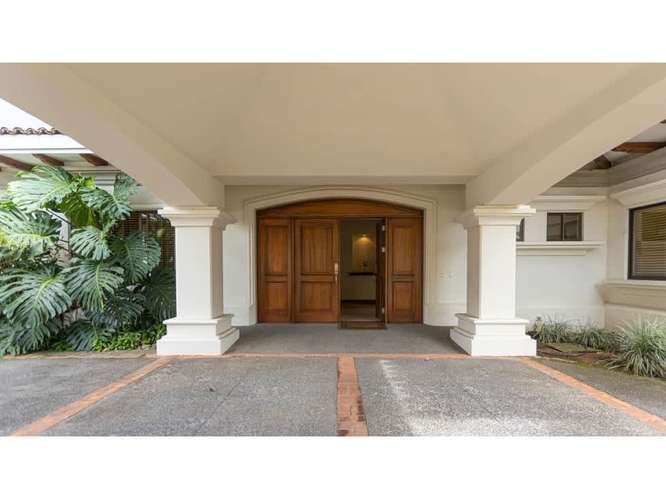 Bosques de Lindora, Santa Ana. Preciosa residencia de lujo - Imagen 15