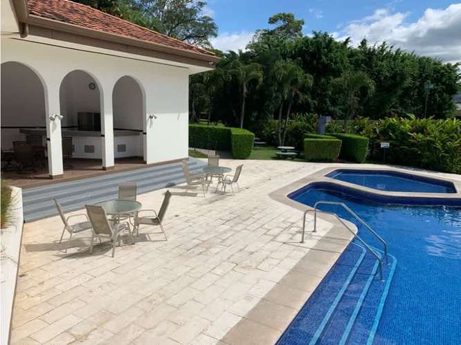 Bosques de Lindora, Santa Ana. Preciosa residencia de lujo - Imagen 19