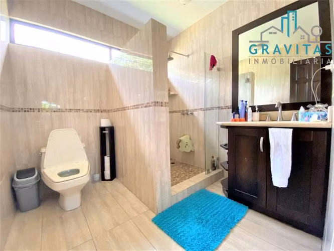 Casa en Curridabat | Uso de suelo mixto | 1300 m2 | 5 hab | F 206