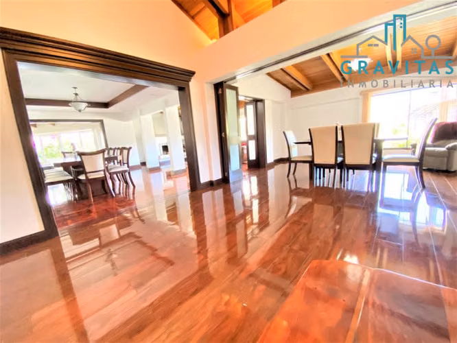 Casa en Curridabat | Uso de suelo mixto | 1300 m2 | 5 hab | F 206
