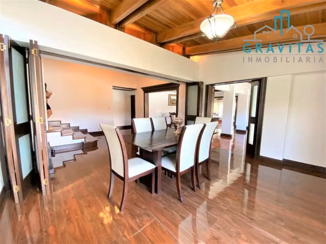 Casa en Curridabat | Uso de suelo mixto | 1300 m2 | 5 hab | F 206