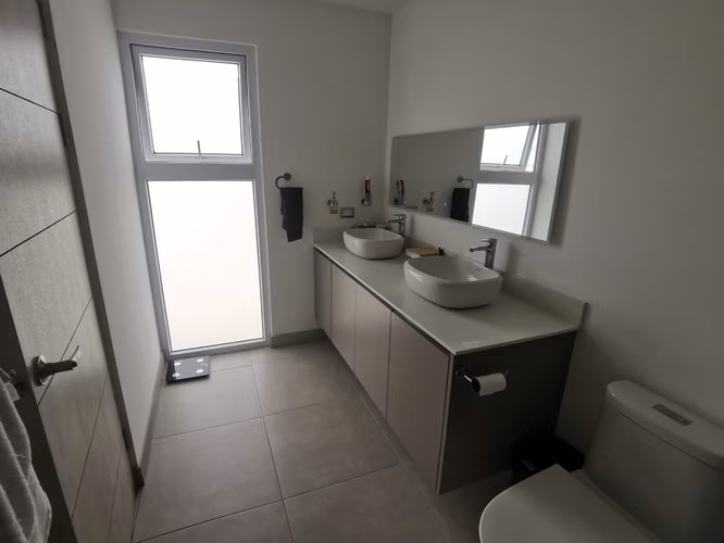 SE VENDE CASA EN CONDOMINIO EN GUACHEPELÍN DE ESCAZÚ - Imagen 6