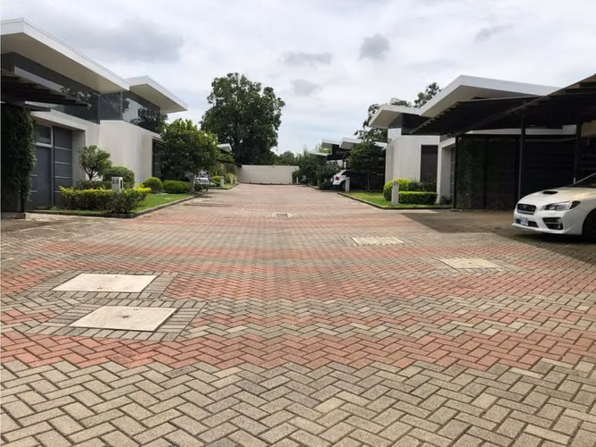 Venta casa 1 piso Brasil de Santa Ana - Imagen 2