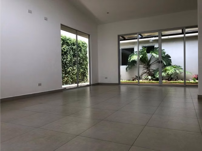 Venta casa 1 piso Brasil de Santa Ana - Imagen 3