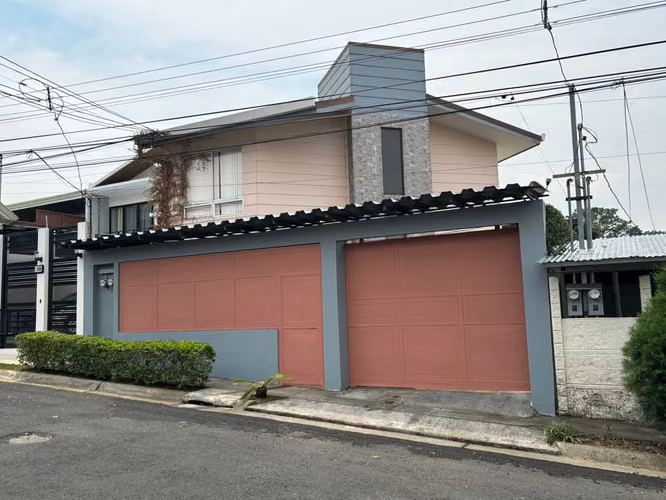 SE VENDE CASA EN GUADALUPE DE ALAJUELA - Imagen 15
