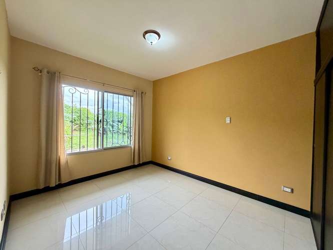 Casa en condominio en venta Santo Domingo, Heredia